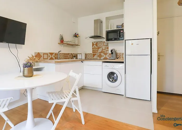 Lardenne - Parking Hippodrome Zenith * טולוז